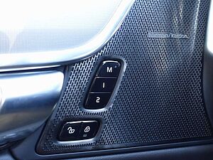 Volvo  Recharge Ultimate Dark T8 AWD/Pano/360°/H&K