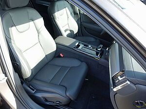 Volvo  Recharge Ultimate Dark T8 AWD/Pano/360°/H&K