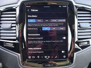 Volvo  Ultra T8 AWD Plug-in Hybrid/Pano/360°/H&K