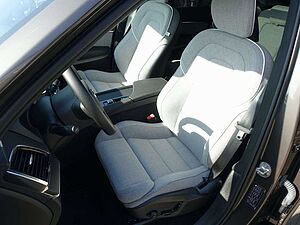 Volvo  Ultra, T8 AWD/Pano/360°/HeadUP/B&W/BLIS