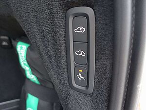 Volvo  Plus Dark T8 AWD Plug-in Hybrid/Pano/FourC