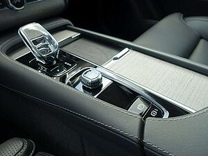 Volvo  Ultra, T8 AWD Plug-in Hybrid/Pano/B&W/360°
