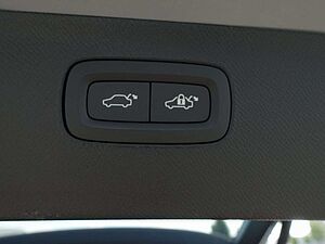 Volvo  Ultra, T8 AWD Plug-in Hybrid/Pano/B&W/360°