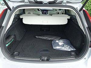 Volvo  T8 AWD Twin Engine Ultra Dark/Massage/360°