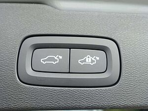 Volvo  T8 AWD Twin Engine Ultra Dark/Massage/360°