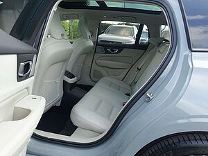 Volvo  T8 AWD Twin Engine Ultra Dark/Massage/360°