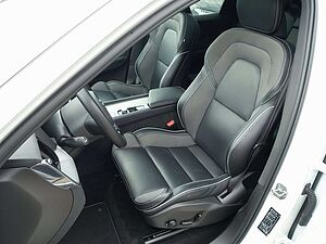 Volvo  T6 AWD R Design Plug-In/StndHz/Kamera/H&K