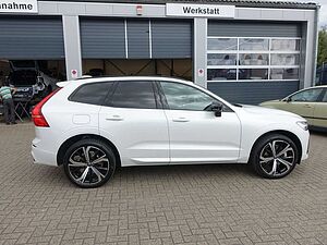 Volvo  T6 AWD R Design Plug-In/StndHz/Kamera/H&K