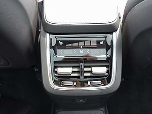 Volvo  Plus T8 AWD/360°/B&W/Pano/FourC/AHK/BLIS