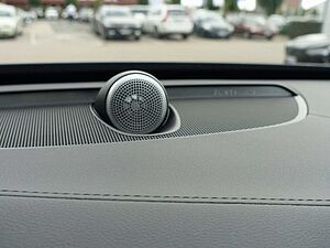 Volvo  Ultra, T8 AWD/FourC/Pano/360°/BLIS/Massage