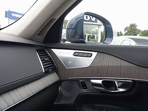 Volvo  Ultra, T8 AWD/FourC/Pano/360°/BLIS/Massage