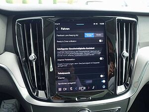 Volvo  Plus Dark T6 AWD Plug-in Hybrid HUD/PANO/SHZ