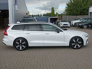 Volvo  Plus Dark T6 AWD Plug-in Hybrid HUD/PANO/SHZ