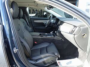 Volvo  Recharge Ultimate T8 AWD B&W/FOUR-C/AKUSTIK