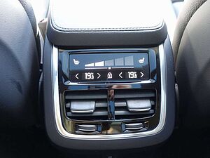 Volvo  Plus T8 AWD Plug-in Hybrid/Memory/Panorama