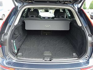 Volvo  Plus Dark T6 AWD Plug-in Hybrid 360°/BLIS