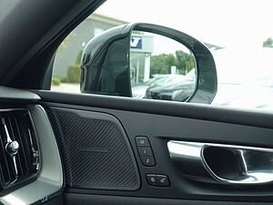 Volvo  Black Edition Plus T8 AWD/HeadUp/360°Cam