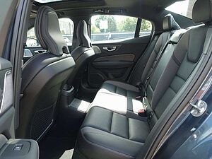 Volvo  Recharge Ultimate Dark T8 AWD 360°/B&W/HUD
