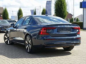 Volvo  Recharge Ultimate Dark T8 AWD 360°/B&W/HUD