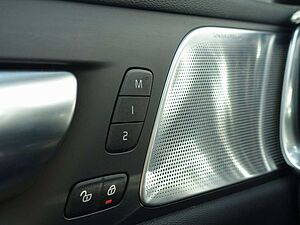 Volvo  Recharge Ultimate T8 AWD/B&W/360°/Head-UP