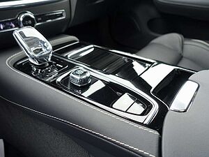 Volvo  Recharge Ultimate T8 AWD/HeadUP/B&W/Kamera