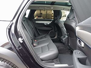 Volvo  Cross Country B4 AWD Plus/AHK/H&K/Pano/BLIS