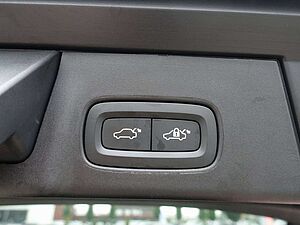 Volvo  Cross Country B4 AWD Plus/AHK/H&K/Pano/BLIS
