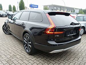 Volvo  Cross Country B4 AWD Plus/AHK/H&K/Pano/BLIS