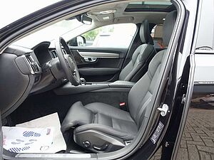 Volvo  Cross Country B4 AWD Plus/AHK/H&K/Pano/BLIS