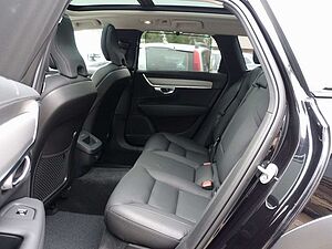Volvo  Cross Country B4 AWD Plus/AHK/H&K/Pano/BLIS
