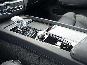 Volvo  T8 AWD Dark Plus/StndHz/360°/FourC/AHK/BLIS