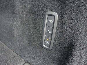 Volvo  T8 AWD Dark Plus/StndHz/360°/FourC/AHK/BLIS