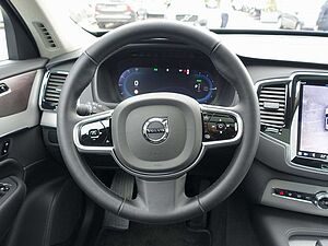 Volvo  Ultra T8 AWD/FourC/360°/H&K/Pano/Head-Up