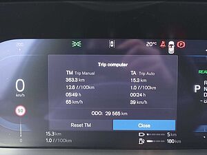 Volvo  Ultra T8 AWD/FourC/360°/H&K/Pano/Head-Up