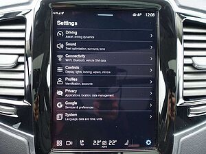Volvo  Ultra T8 AWD/FourC/360°/H&K/Pano/Head-Up