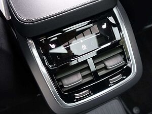 Volvo  Plus T8 AWD/Pano/360°/FourC/B&W/BLIS/HeadUP
