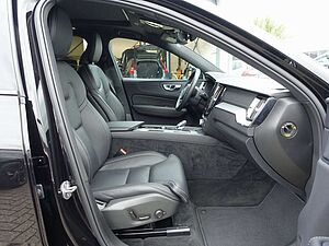 Volvo  Black Edition Ultra T8 AWD/Massage/Pano/CAM