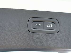 Volvo  T8 AWD Dark Ultra/FourC/AHK/Pano/H&K/HeadUp