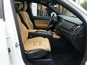 Volvo  Ultra T8 AWD/360°/Pano/BLIS/FourC/Massage