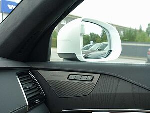 Volvo  Ultra T8 AWD/360°/Pano/BLIS/FourC/Massage