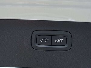 Volvo  Ultra T8 AWD/360°/Pano/BLIS/FourC/Massage