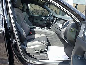 Volvo  Black Edition Ultra T8 AWD/FourC/AHK/Pano