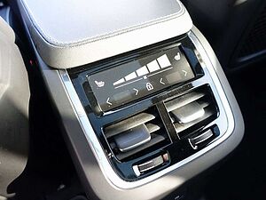 Volvo  Ultra, T8 AWD/FourC/360°/Pano/BLIS/B&W