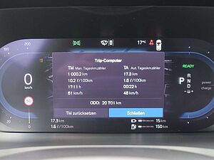 Volvo  Plus T8 AWD/FourC/AHK/PANO/360°/HeadUP/B&W