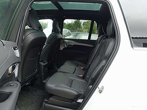 Volvo  Plus T8 AWD/FourC/AHK/PANO/360°/HeadUP/B&W