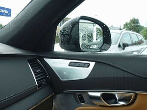 Volvo  Ultra Dark T8 AWD/FourC/AHK/B&W/Pano/HeadUp