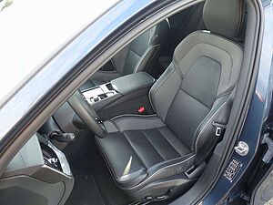Volvo  Ultra Dark T6 AWD Plug-in Hybrid PANO/HUD