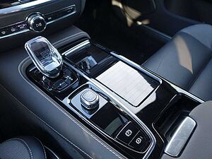 Volvo  Ultra Dark T6 AWD Plug-in Hybrid PANO/HUD
