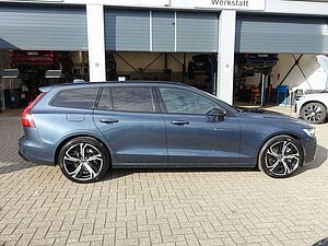 Volvo  Ultra Dark T6 AWD Plug-in Hybrid PANO/HUD