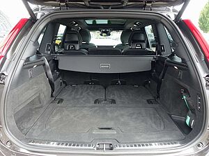 Volvo  Plus T8 AWD Plug-in Hybrid PANO/HUD/B&W/AHK